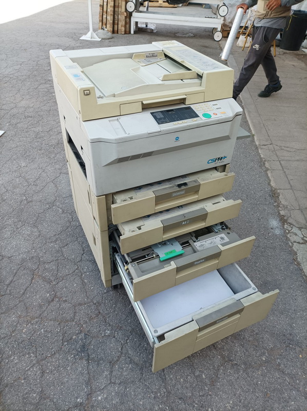 fotocopiadora minolta 4 bandejas-plastico -metal cspro ep1080 107x74x67 1u